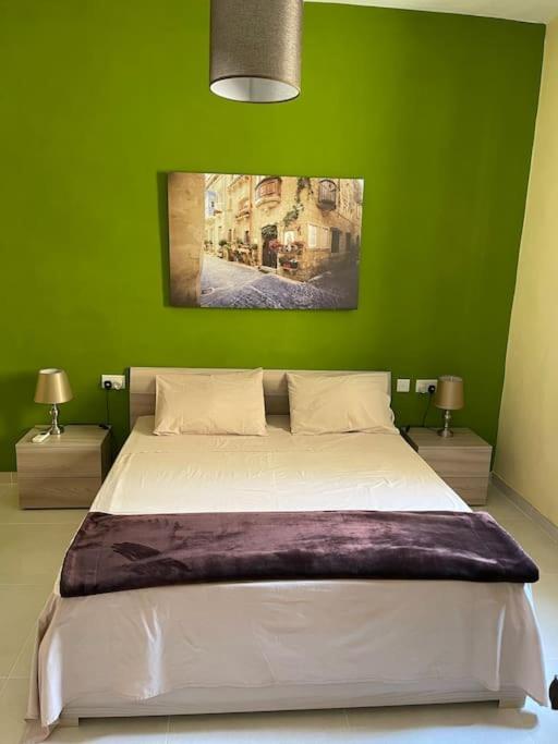 Sunset Apt Modern 1 Bedroom Apt Near The Beach Бирзеббуджа Экстерьер фото