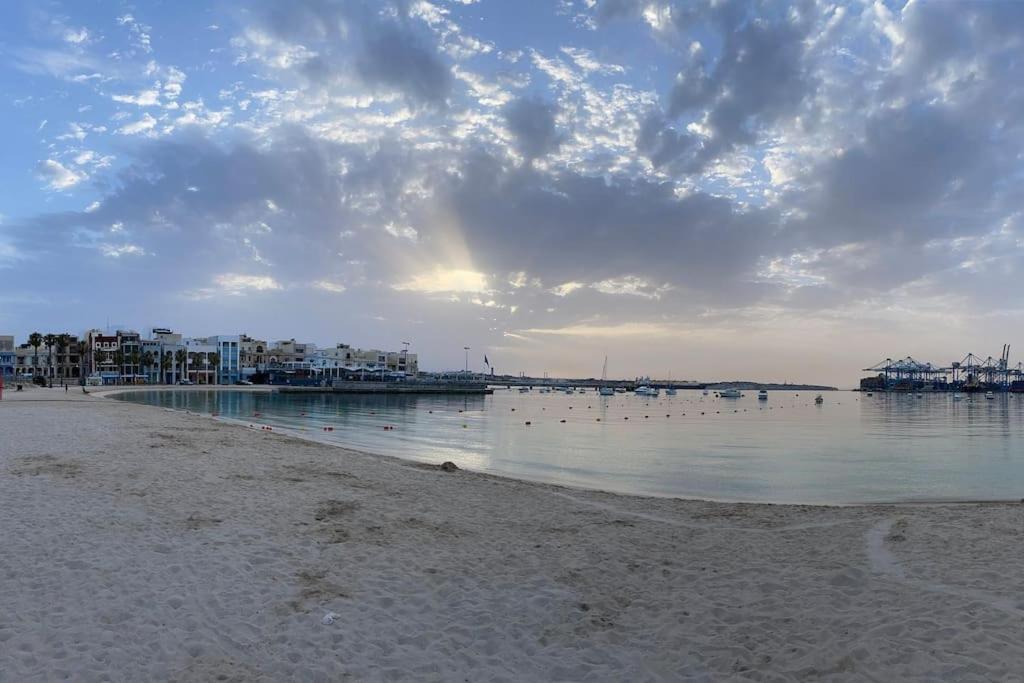 Sunset Apt Modern 1 Bedroom Apt Near The Beach Бирзеббуджа Экстерьер фото